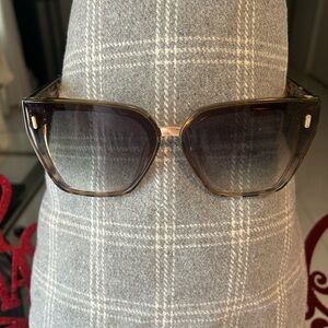 Elegant Brown Sunglasses